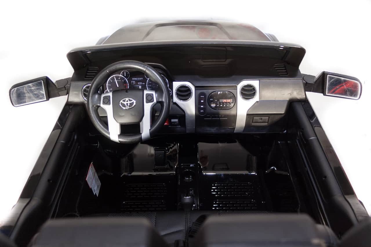 картинка Джип Toyota Tundra 2.0 Черный краска 