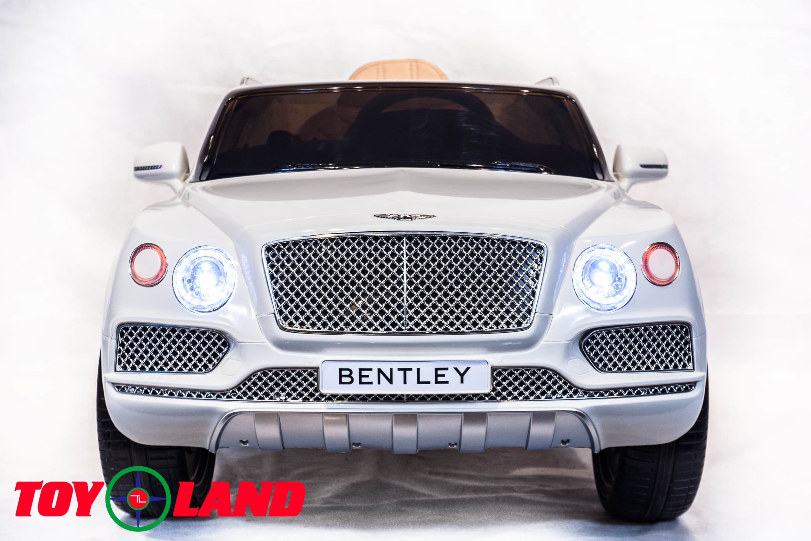 картинка Джип Bentley Bentayga Белый 