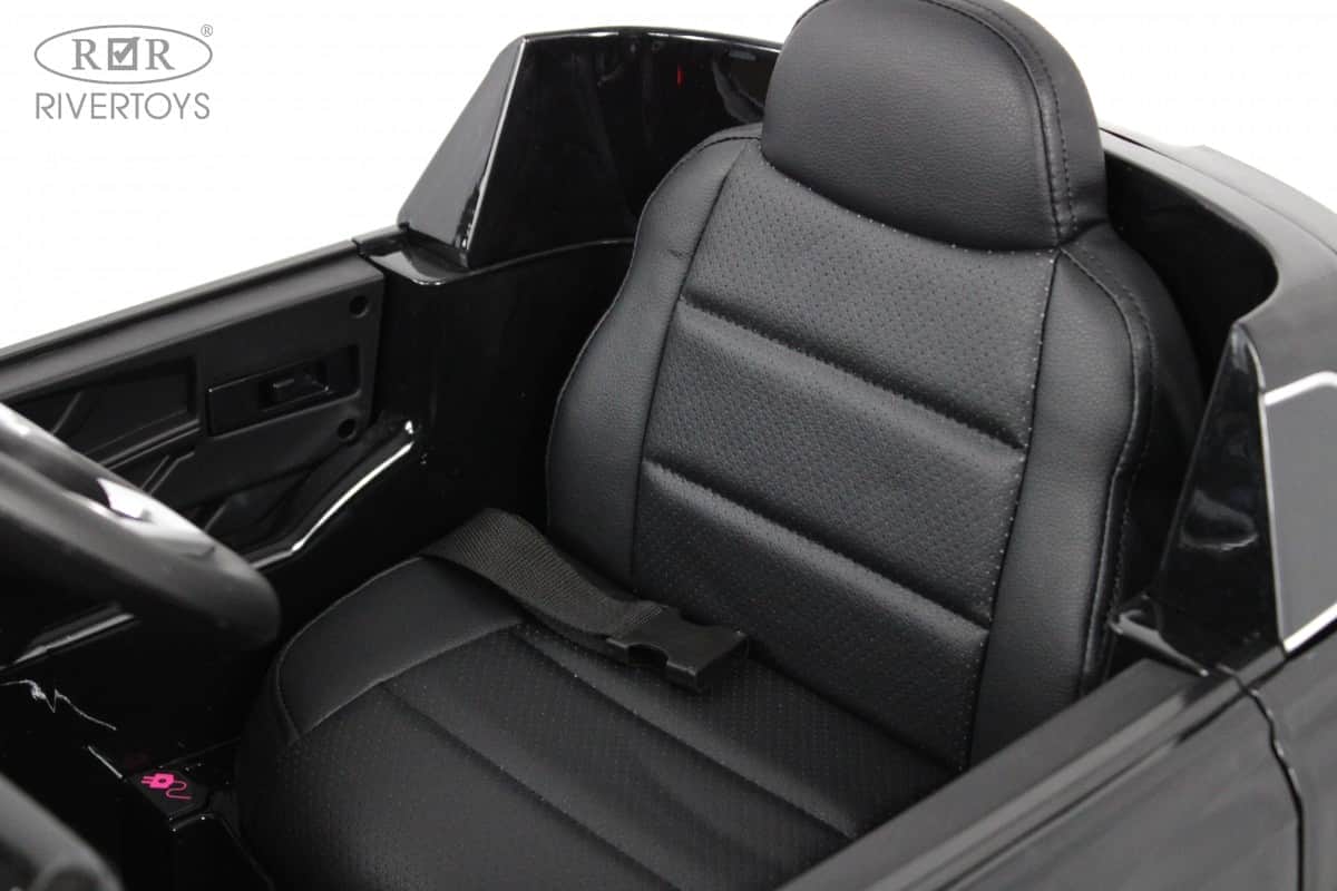 картинка Детский электромобиль AUDI Q7 (HL678) черный глянец 