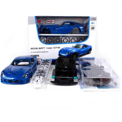 картинка Сборная металлическая модель Maisto 2013 SRT Viper GTS 1:24 - 39900 