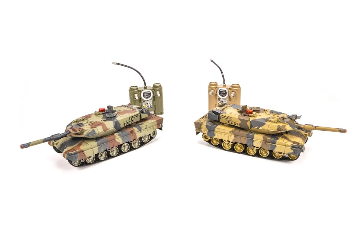 картинка Радиоуправляемый танковый бой Huan Qi Abrams vs Abrams 1:24 2.4G - HQ558 