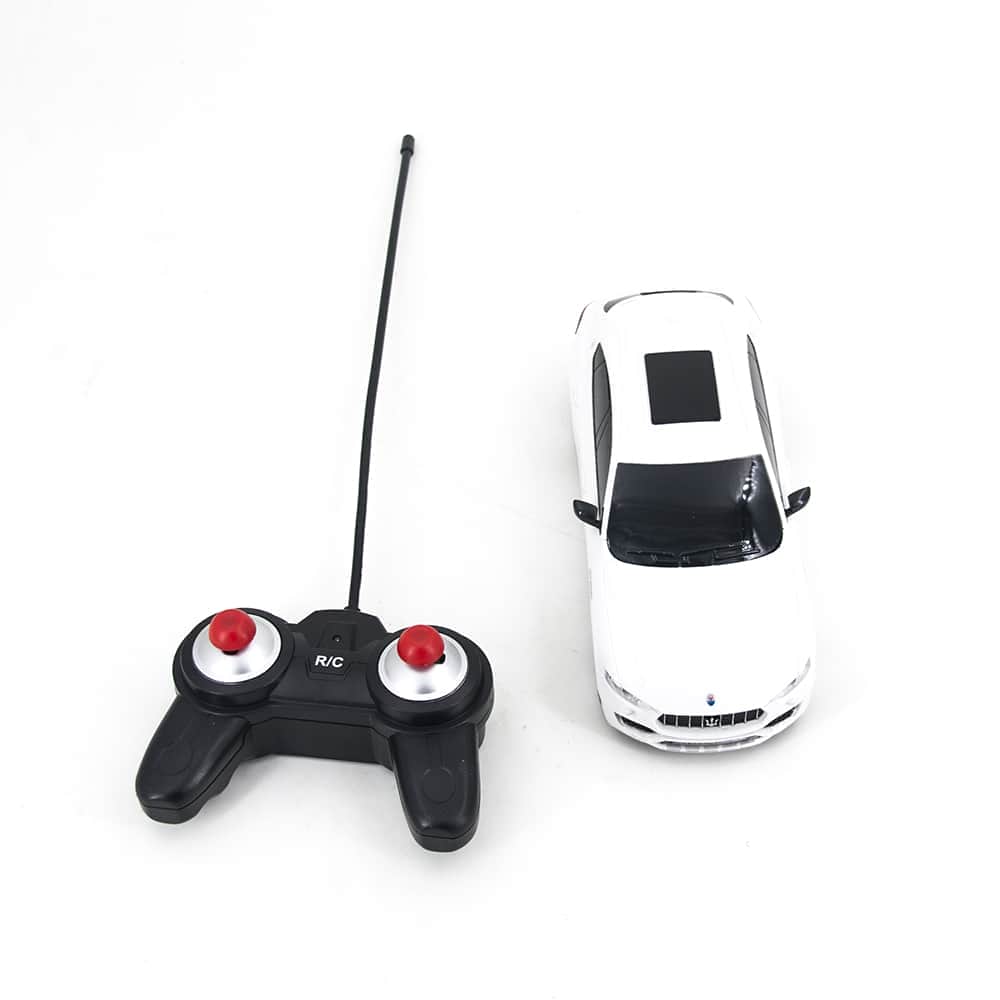 картинка Радиоуправляемая машина MZ Maserati SUV Levante MY White 1:24 - 27056-W 