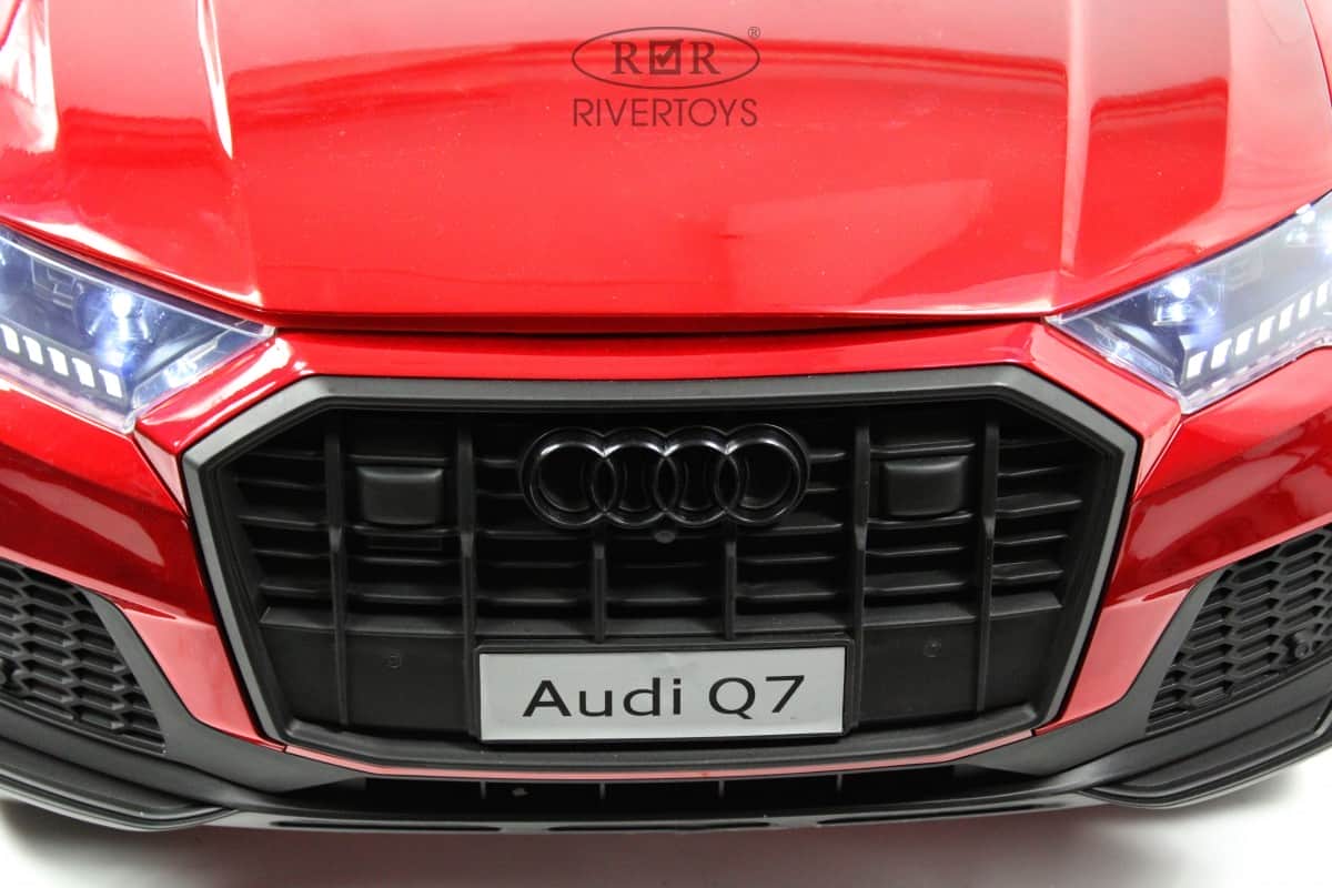 картинка Детский электромобиль AUDI Q7 (HL678) красный глянец 