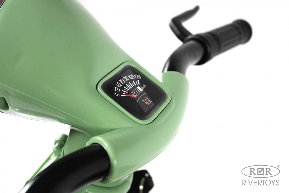 картинка Детский электроскутер VESPA (M888MM) зеленый 