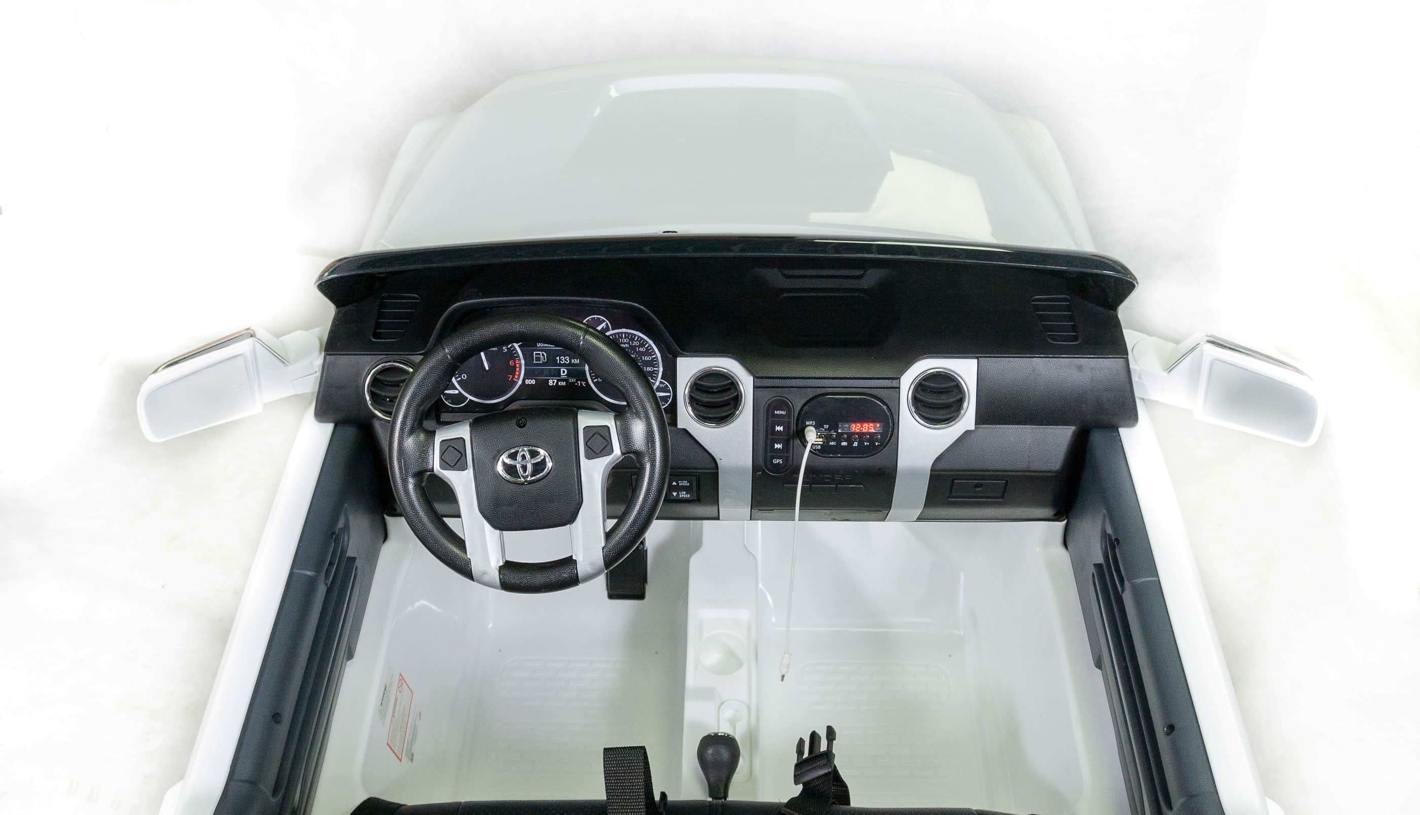 картинка Джип Toyota Tundra 2.0 Белый 