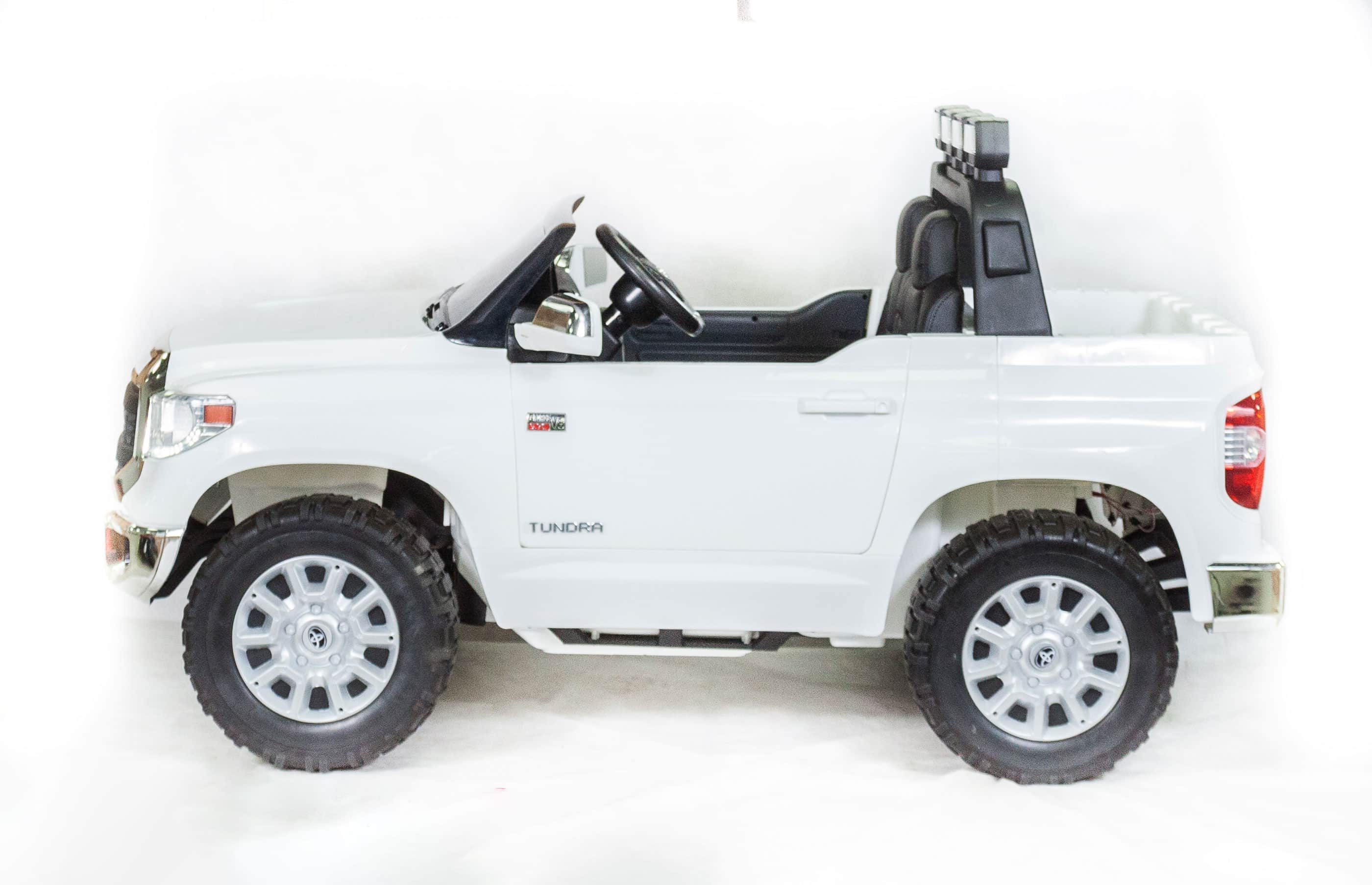 картинка Джип Toyota Tundra 2.0 Белый 