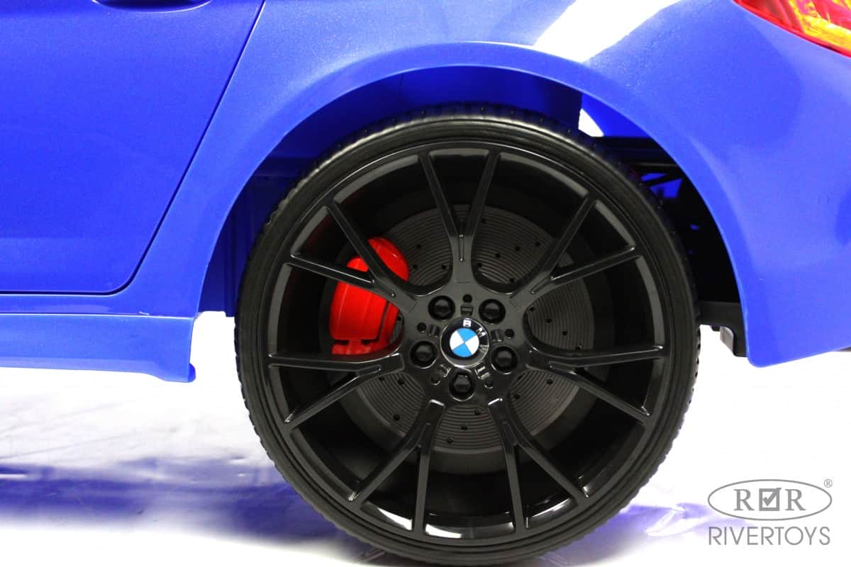 картинка Детский электромобиль BMW M5 Competition (A555MP) синий 