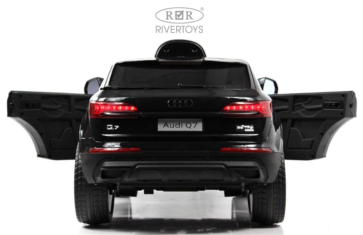 картинка Детский электромобиль AUDI Q7 (HL678) черный глянец 