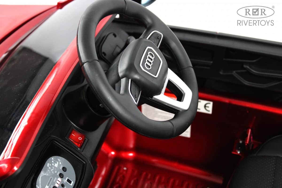 картинка Детский электромобиль AUDI Q7 (HL678) красный глянец 