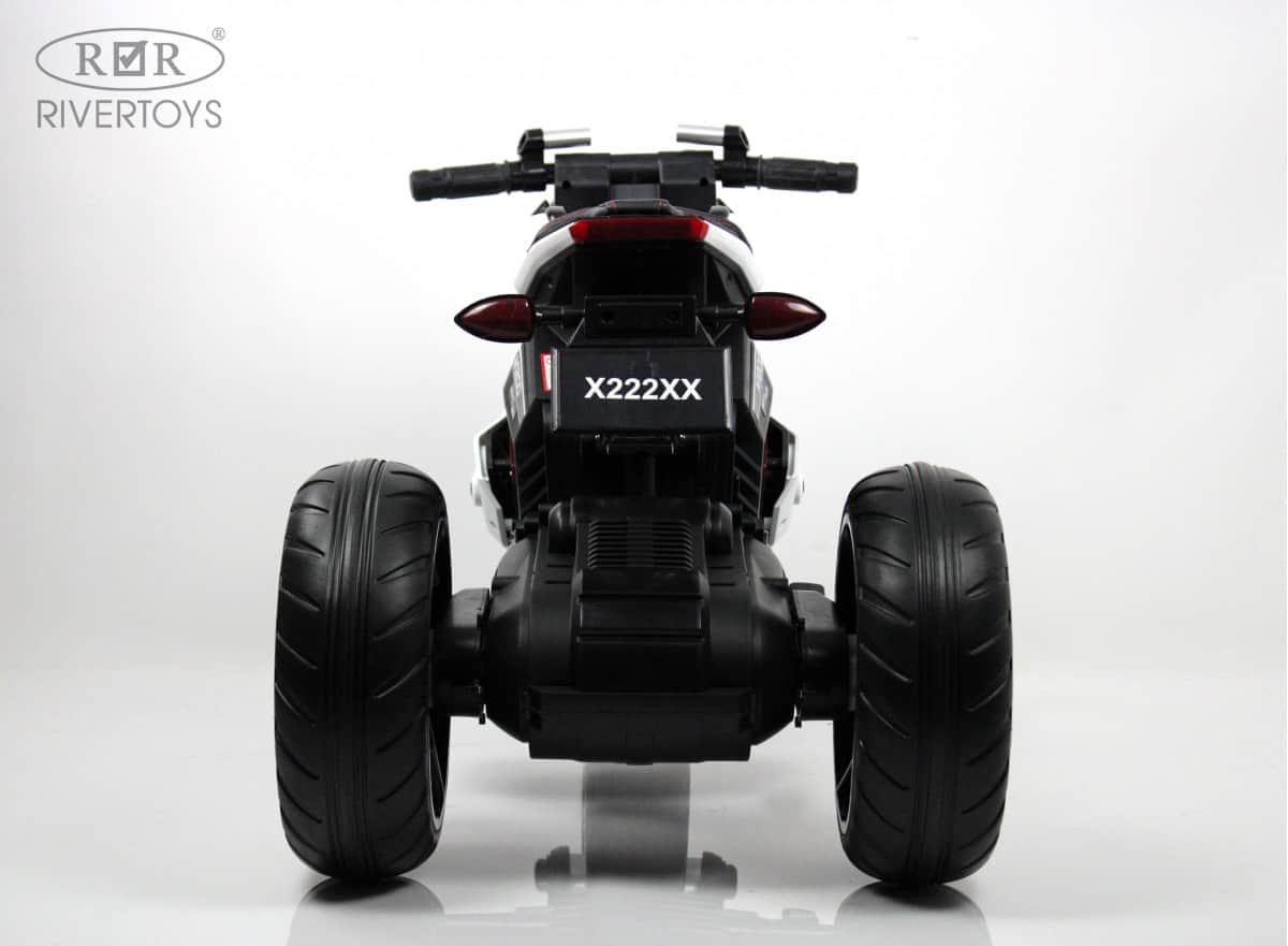 картинка Детский трицикл X222XX белый 