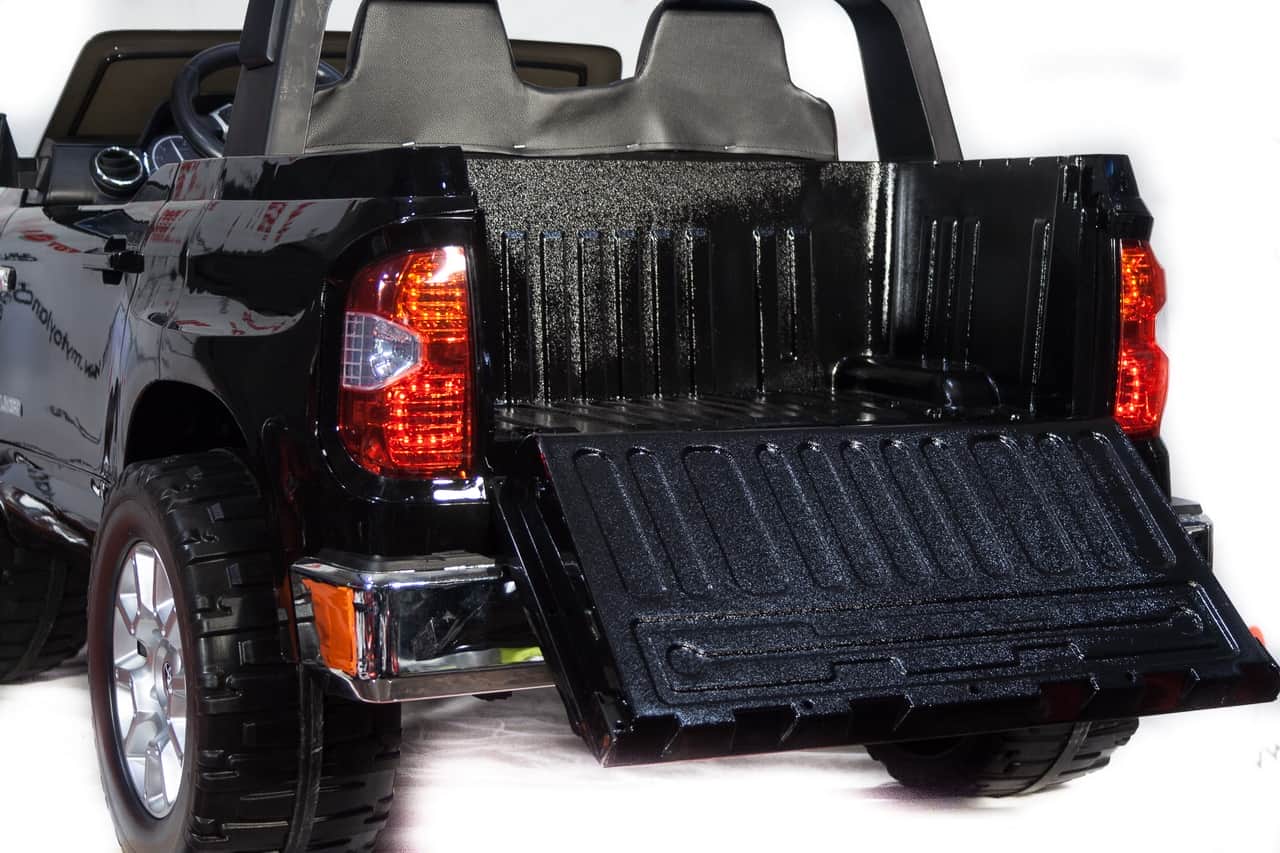 картинка Джип Toyota Tundra 2.0 Черный краска 