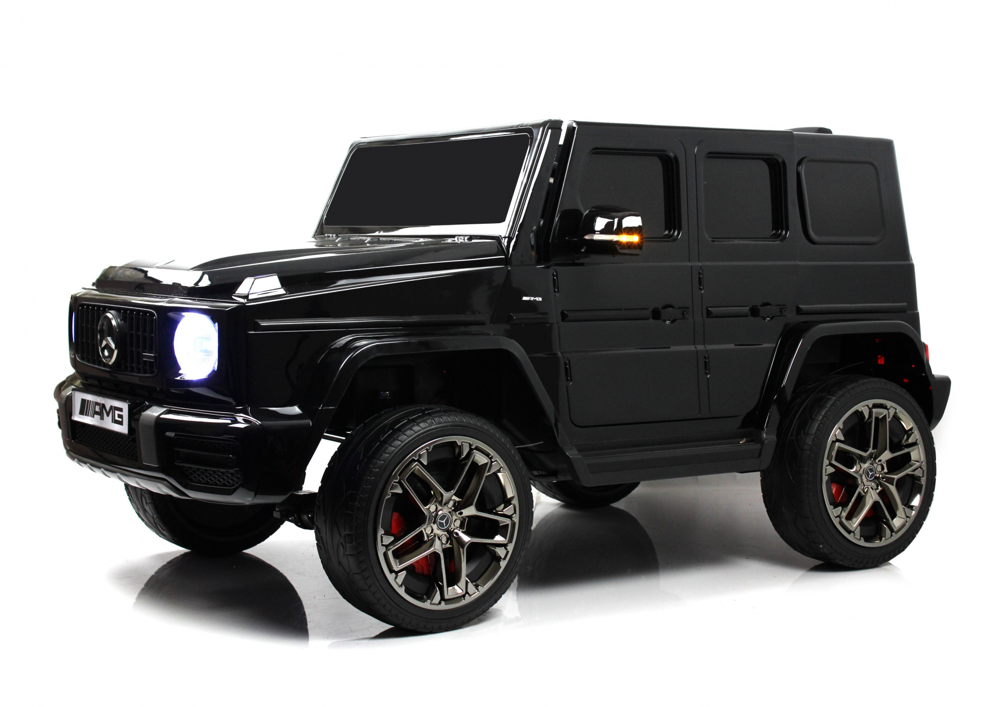картинка Детский электромобиль Mercedes-AMG G63 (G111GG) черный глянец 