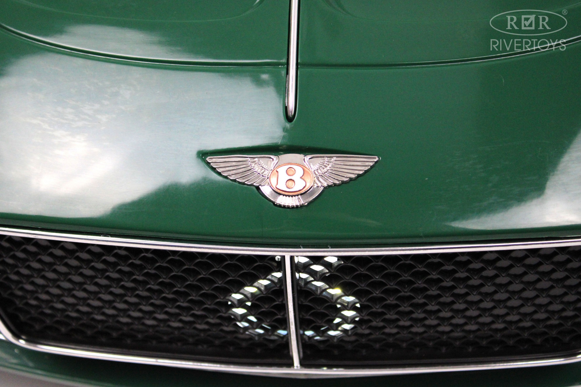 картинка Детский электромобиль Bentley EXP12 (JE1166) зеленый 