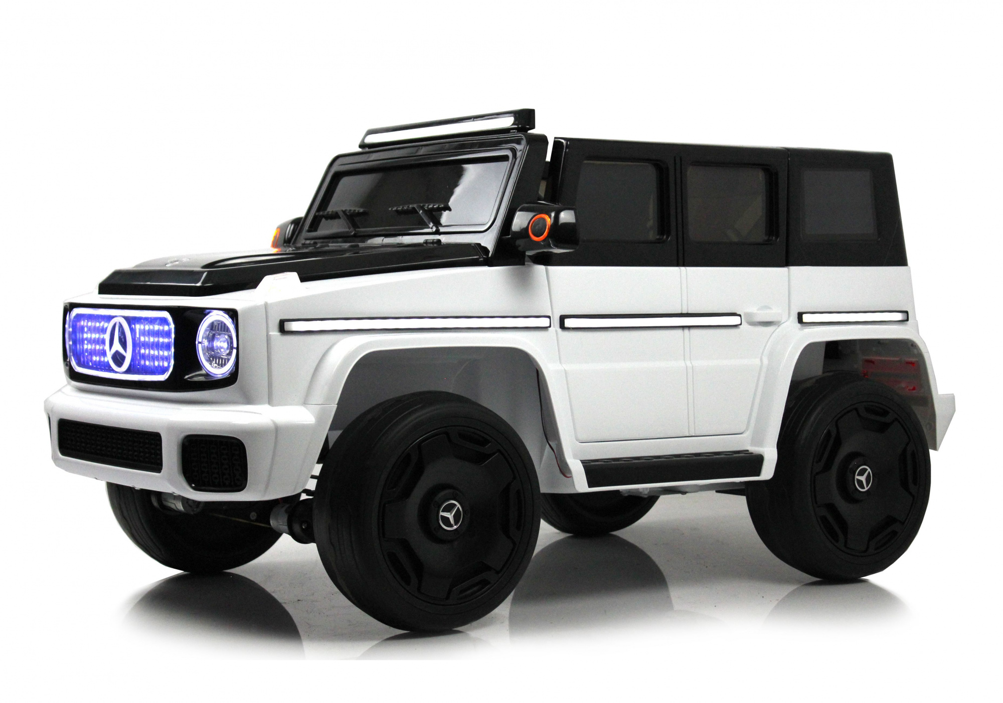 картинка Детский электромобиль Mercedes-Benz EQG (E222EE) белый 